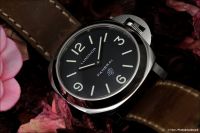 Nouvelle série : Panerai Base Logo