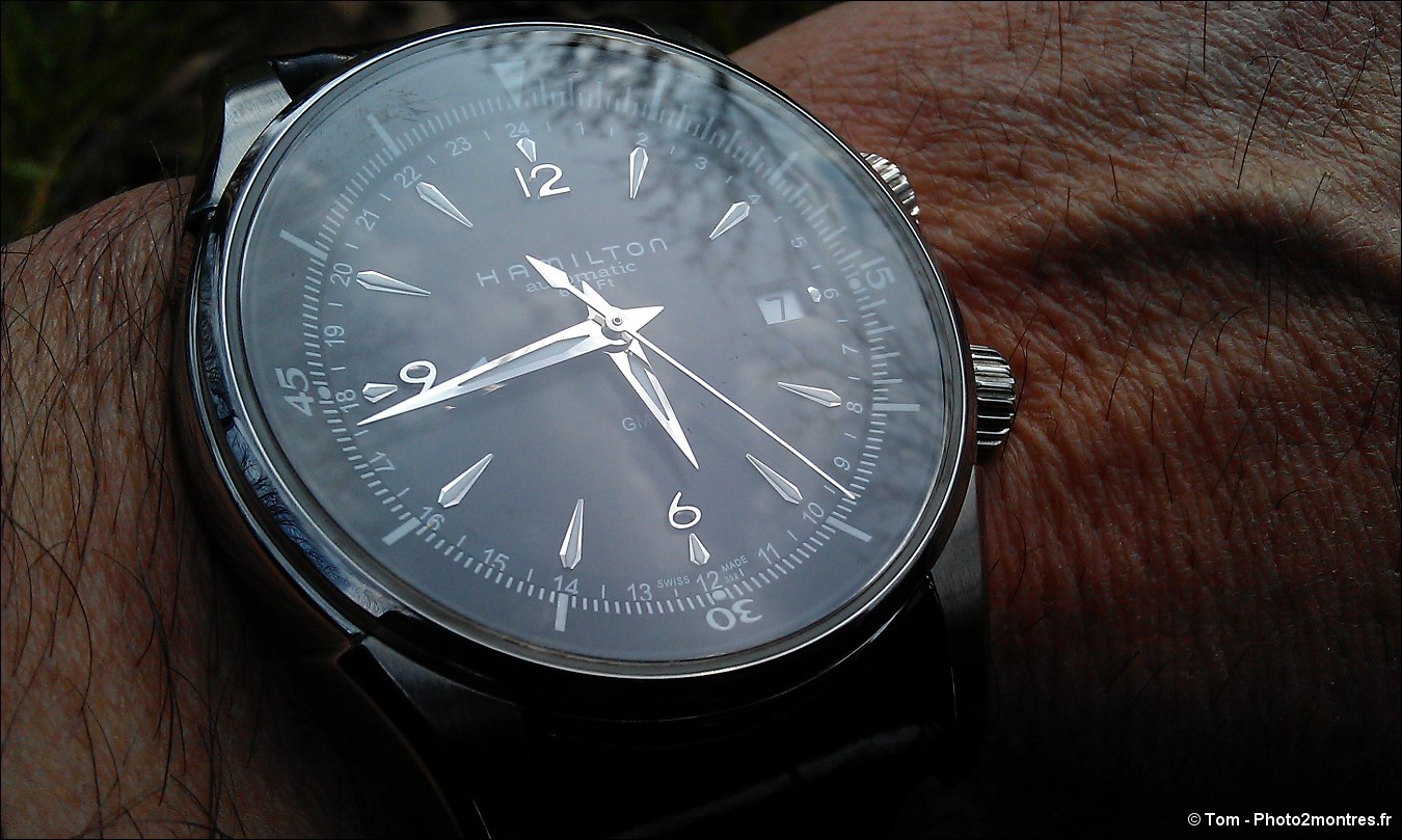 Hamilton jazzmaster traveler sales gmt 2 black